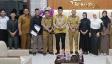 Terima Tim Kemenkomdigi, Wali Kota Mahyaruddin Salim: Pemko Tanjungbalai Dukung Literasi Digital 2026. (Dok-Foto)