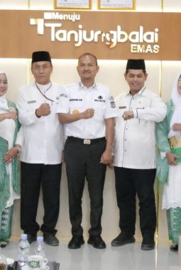Wali Kota Mahyaruddin Salim Terima Audiensi Muslimat PD Al Washliyah Kota Tanjungbalai.