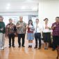 Bupati Asahan Didampingi OPD Terkait Saat Menerima Grace (fhoto.dok)
