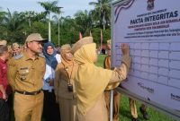 Wali Kota Mahyaruddin Salim Launching Penerapan ASN BerAKHLAK, ASN Pemko Tanjungbalai Harus Memiliki Semangat "Bangga Melayani Bangsa".(Dok-Foto)