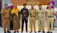 Wali Kota Tanjungbalai Terima Kunjungan Ahmad Faris Hidayah Peraih 5 Penghargaan Pada Ajang Project Ilmiah SDGs Tingkat Internasional di Malaysia.(Dok-Foto)
