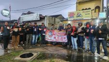 Bikers D'Legend mengadakan kegiatan pembagian bendera dan stiker sebanyak 3000,Dalam rangka memperingati HUT Republik Indonesia ke 81, (Dok-Foto)