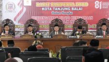Wali Kota dan Wakil Wali Kota Tanjungbalai Hadiri Paripurna DPRD Dengarkan Pidato Kenegaraan Presiden Prabowo, Pemko Tanjungbalai Selaraskan Program Pusat dengan Daerah.(Dok-Foto)