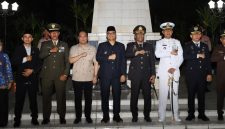 Kapolres Tanjungbalai Bersama Forkopimda Laksanakan Apel Kehormatan dan Malam Renungan Suci di Taman Makam Pahlawan.(Dok-Foto)