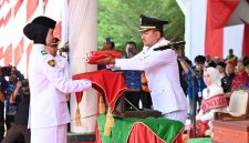 Wali Kota Tanjungbalai Pimpin Upacara Peringatan HUT Ke-81 Kemerdekaan RI Di Lapangan Sultan Abdul Jalil Rahmadsyah.(Dok-Foto)