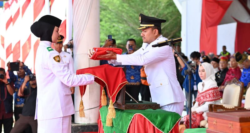 Wali Kota Tanjungbalai Pimpin Upacara Peringatan HUT Ke-81 Kemerdekaan RI Di Lapangan Sultan Abdul Jalil Rahmadsyah.(Dok-Foto)
