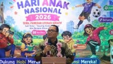 Wakil Wali Kota Tanjungbalai bersama anak-anak saat peringatan Hari Anak Nasional 2026.