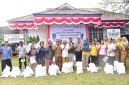 Masinton Pasaribu, S.H., M.H., pada hari Senin, 31 Agustus 2026, bertempat di Halaman Kantor Camat Pandan secara resmi melaunching penyaluran Bantuan Pangan alokasi bulan Juli, Agustus (Dok-Poto)