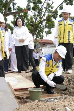 Wali Kota Mahyaruddin Salim Peletakan Batu Pertama Pembangunan/Rehabilitasi Gedung RSUD dr Tengku Mansyur Kota Tanjungbalai