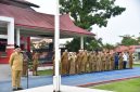 Drs. Binsar TH Sitanggang, M.SP, memimpin Apel Gabungan Aparatur Sipil Negara (ASN) di lingkungan Pemerintah Kabupaten Tapanuli Tengah yang bertempat di Lapangan Sepak Bola Pandan (Dok-Poto)