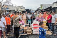 Dinas Sosial Kabupaten Tapanuli Tengah pada Sabtu, 26 September 2026 menyalurkan bantuan sosial bagi warga yang terdampak musibah kebakaran di Kecamatan Manduamas (Dok-Poto)