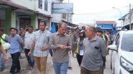 Wali Kota Tanjungbalai Tinjau Progres Perbaikan Jalan Asahan dan Jalan Veteran, Tegaskan Tidak Adalagi Pelaku Usaha Gunakan Bahu Jalan.(Dok-Foto)