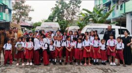 Pemerintah Kabupaten (Pemkab) Tapanuli Tengah resmi mengoperasikan 3 (tiga) unit mobil angkutan sekolah jenis Toyota Hiace (Dok-Poto)