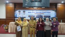 Hadiri dan Buka HLM TP2DD Kota Tanjungbalai Triwulan III Tahun 2026, Wali Kota Mahyaruddin Salim: Seluruh OPD Pengampu Pendapatan Perkuat Komitmen Percepatan Digitalisasi Transaksi Daerah.(Dok-Foto)