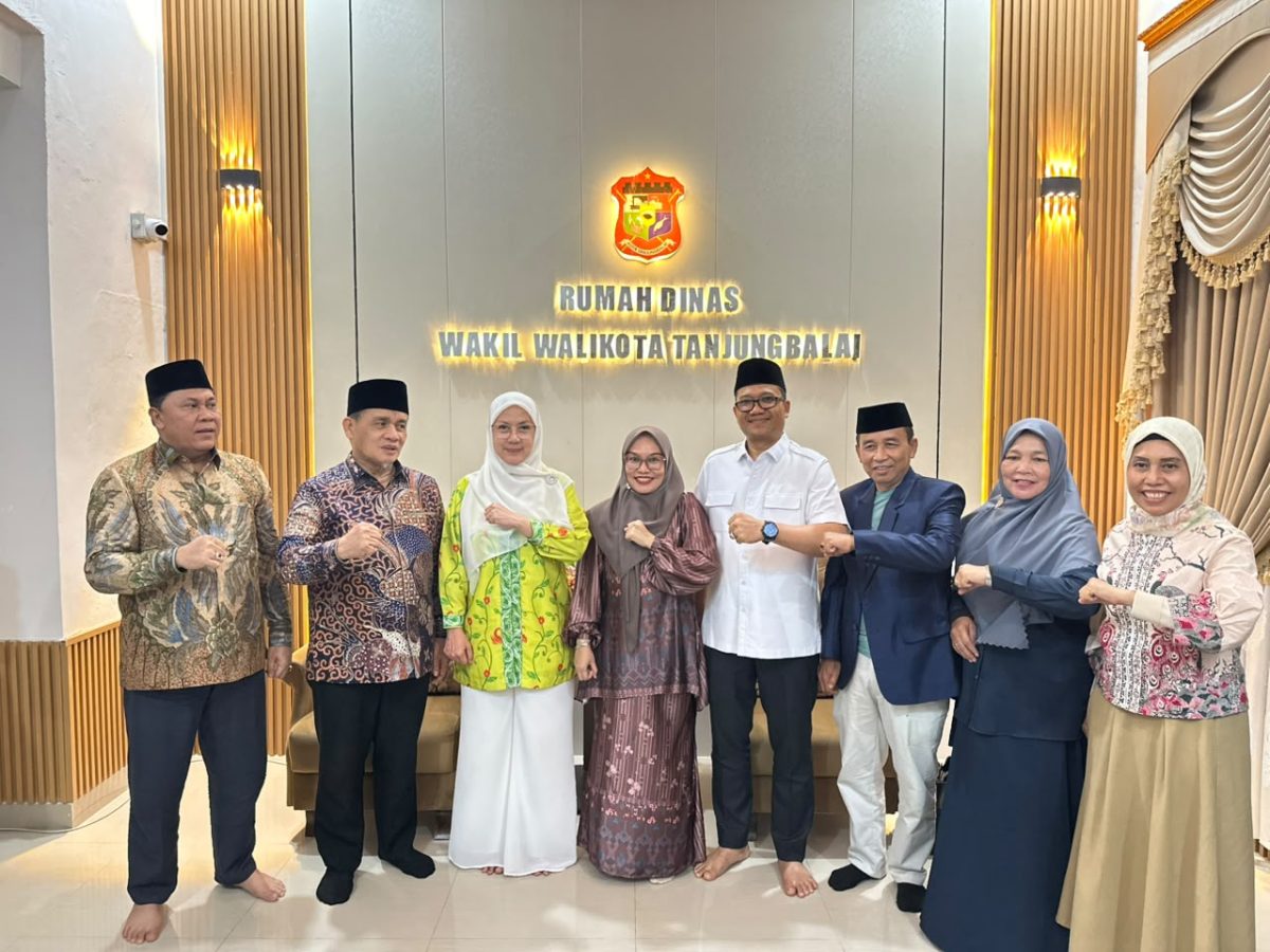 Wakil Wali Kota Tanjungbalai Terima Kunjungan Wamenag Romo H.R. Muhammad Syafi'i Dalam Jamuan Makan Malam(Dok-Foto)