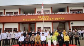 Dampingi Wakil Menteri Agama RI Kunjungi MTsN 2 Kota Tanjungbalai Beri Motivasi Para Siswa Siap Menjadi Generasi EMAS Indonesia.(Dok-Foto)