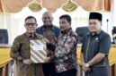 Masinton Pasaribu, SH., MH., menyampaikan Rancangan Peraturan Daerah (Ranperda) Kabupaten Tapanuli Tengah (Tapteng) tentang Anggaran Pendapatan dan Belanja Daerah (APBD) Tahun Anggaran (TA) 2027 (Sumut)