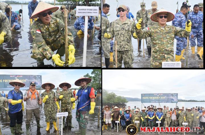 Mahmud Efendi, pada Minggu 26 Juli 2026, menghadiri aksi penanaman 2.000 bibit mangrove yang berlokasi di Muara Siput (Dok-Poto)