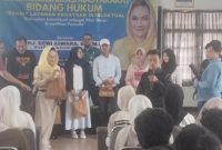 Forum Komunikasi Masyarakat Bidang Hukum Digelar di Aula BK3D, Warga Antusias Ikuti Sosialisasi( Dok-Foto)