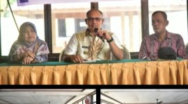 Mahmud Efendi, S.H., secara resmi mengukuhkan pengurus Forum Pengurangan Risiko Bencana (FPRB) Desa Sigiring-giring (Dok-Poto)