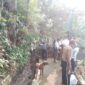 Gerak Cepat Kades Yudi Guntara Bersama Warga Tangani Kerusakan Irigasi di Kampung Kaladi.(Dok-Foto)