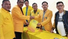 Asep Japar Ambil Formulir Ketua Golkar Sukabumi, Musda XI Jadi Penentu Arah Kepemimpinan Partai.(Dok - Foto)