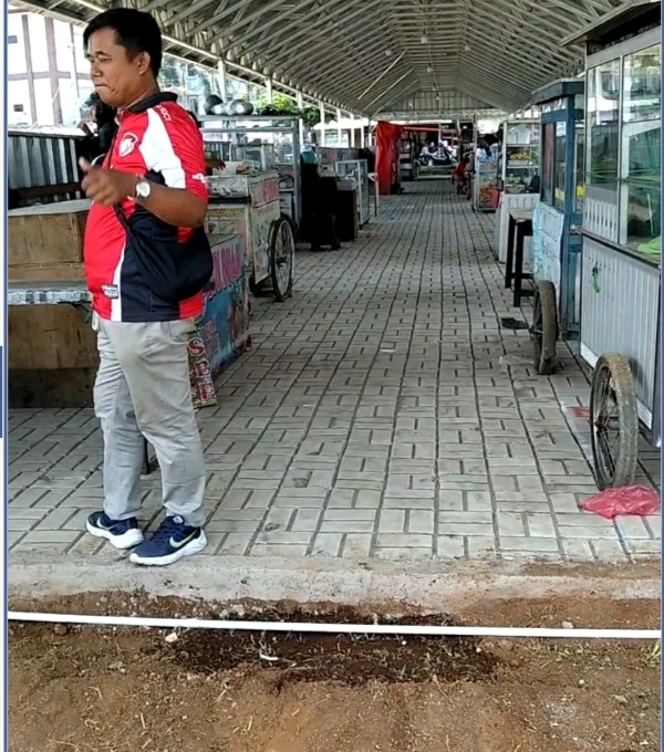 Anggaran Rp4,67 Miliar Lapang Sekarwangi Cibadak Disorot, Paving Bekas Picu Pertanyaan Publik.(Dok - Foto)