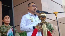 Kepala Pengadilan Militer II-08 Jakarta Kolonel Chk Fredy Ferdian Isnartanto memberikan keterangan usai penyerahan berkas dan bukti dalam kasus dugaan penganiayaan terhadap aktivis Komisi untuk Orang Hilang dan Korban Tindak Kekerasan (Dok-Foto)