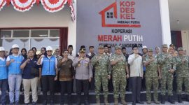 Pangdam IV/Diponegoro Mayjen TNI Achiruddin, S.E., M.Han., bersama Wakil Panglima (Wapang) TNI Jenderal TNI Tandyo Budi R., S.Sos., M.Si., b, ( Dok - Foto ).