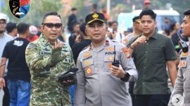 Asisten Operasi (Asops) Kasdam Jaya Brigjen TNI M. Iswan Nusi, S.H., bersama Wakapolda Metro Jaya Brigjen Pol. Dekananto Eko Purwono, S.I.K., M.H.,( Dok - Foto )