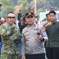 Asisten Operasi (Asops) Kasdam Jaya Brigjen TNI M. Iswan Nusi, S.H., bersama Wakapolda Metro Jaya Brigjen Pol. Dekananto Eko Purwono, S.I.K., M.H.,( Dok - Foto )