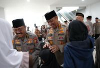 Wakapolri Berbagi Kebahagiaan Bersama Anak-Anak Yatim, ( Dok - Foto )