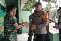 Kapolsek Cikalongwetan bersama Danramil dan seluruh personel, ( Dok - Foto )