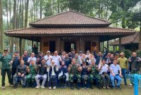 Dansatgas bersama Tim Fakultas Bio-Industri Pertanian dan Kehutanan Universitas Brawijaya, ( Dok - Foto ) 
