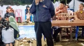Kades Buayan Suparno saat sambutan di acara penutupan gebyar Suran 
