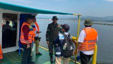 Ketua Harian (Kalakhar) Satgas Citarum Harum, Mayjen TNI (Purn.) Dedi Kusnadi Thamim, didampingi Komandan Satgas Citarum Harum Tahun 2026, Kolonel Inf. Yanto Kusno Hendarto, S.H., saat melaksanakan kunjungan kerja di Purwakarta, ( Dok - Foto )