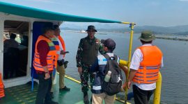 Ketua Harian (Kalakhar) Satgas Citarum Harum, Mayjen TNI (Purn.) Dedi Kusnadi Thamim, didampingi Komandan Satgas Citarum Harum Tahun 2026, Kolonel Inf. Yanto Kusno Hendarto, S.H., saat melaksanakan kunjungan kerja di Purwakarta, ( Dok - Foto )