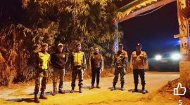 Anggota TNI - Polri melaksanakan kegiatan patroli bersama, ( Dok - Foto )