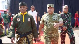 Foto dari kiri ke kanan Kasdam IV Diponegoro, ( Dok - Foto )