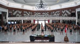 Sidang Penerimaan Calon Bintara Prajurit Karier (Caba PK) TNI AD Reguler Pria Gelombang III TA. 2026 di Balai Diponegoro, Minggu (9/8/2026), ( Dok - Foto )