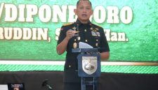 Pangdam IV/Diponegoro Mayjen TNI Achiruddin, S.E., M.Han., memimpin Acara Tradisi dan Serah Terima Jabatan (Sertijab) sejumlah Pejabat Kodam IV/Diponegoro di Balai Diponegoro, Senin (10/8/2026),( Dok - Foto )