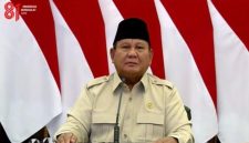 Presiden Prabowo Subianto meresmikan 3.395 jembatan dan 3.000 sumber air bersih yang dibangun TNI-Polri, ( Dok - Foto )
