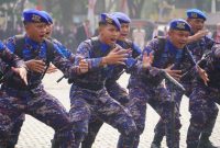Anggota Brimob Polda Jabar dalam Yel yel,( Dok - Foto )