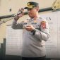 Kapolres Cimahi AKBP Moh. Faruk Rozi, S.H., S.I.K., M.Si. memimpin apel pagi personel di Lapangan Apel Polres Cimahi. Dalam kegiatan tersebut, Kapolres memberikan sejumlah arahan terkait pelaksanaan tugas dan tanggung jawab anggota,( Dok - Foto )