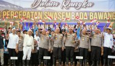 Polri melaksanakan penanaman serentak bawang putih di 14 daerah di Jawa Barat sebagai bagian dari program Asta Cita yang menempatkan ketahanan pangan sebagai salah satu pilar utama kemandirian bangsa,( Dok - Foto )
