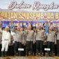 Polri melaksanakan penanaman serentak bawang putih di 14 daerah di Jawa Barat sebagai bagian dari program Asta Cita yang menempatkan ketahanan pangan sebagai salah satu pilar utama kemandirian bangsa,( Dok - Foto )
