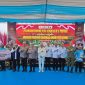 Raut bahagia terpancar dari 1.000 petani di kaki Gunung Gede Pangrango tepatnya di Kampung Maleber Desa Ciherang Kecamatan Pacet, Kabupaten Cianjur usai menerima bantuan sosial langsung dari Wakapolri Komjen Pol. Prof. Dr. H. Dedi Prasetyo, M.Hum., M.Si., M.M.,( Dok - Foto )