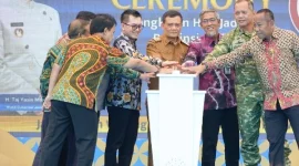 Pangdam IV/Diponegoro Mayjen TNI Achiruddin, S.E., M.Han., menghadiri perayaan Hari Jadi ke-81 Provinsi Jawa Tengah yang dipusatkan di Kompleks Kantor Gubernur dan DPRD Provinsi Jawa Tengah, Jalan Pahlawan Nomor 7–9, Semarang, Kamis (20/8/2026),( Dok - Foto )