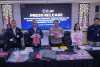 Tim Subdit III Ditressiber Polda Jawa Barat berhasil membongkar praktek penipuan online dan penyalahgunaan identitas (identity theft) jaringan 'Pancasona Family',( Dok - Foto )