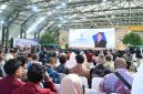 Kolonel Laut (P) Erfan Indra Darmawan, S.E., M.Tr.Hanla., M.M., mewakili Kepala Staf Angkatan Laut (Kasal) Laksamana TNI Dr. Muhammad Ali, S.E., M.M., M.Tr.Opsla., menghadiri Undangan Simposium Nasional HUT PT. DI ke-50 yang dipimpin oleh Direktur Utama PT. DI Marsda TNI (Purn.) Gita Amperiawan, bertempat di Hanggar Final Assembly Line N219 PT. Dirgatara Indonesia Jl. Padjajaran No. 154 Lanud Husein Sastranegara Kec. Cicendo Kota Bandung,( Dok - Foto )